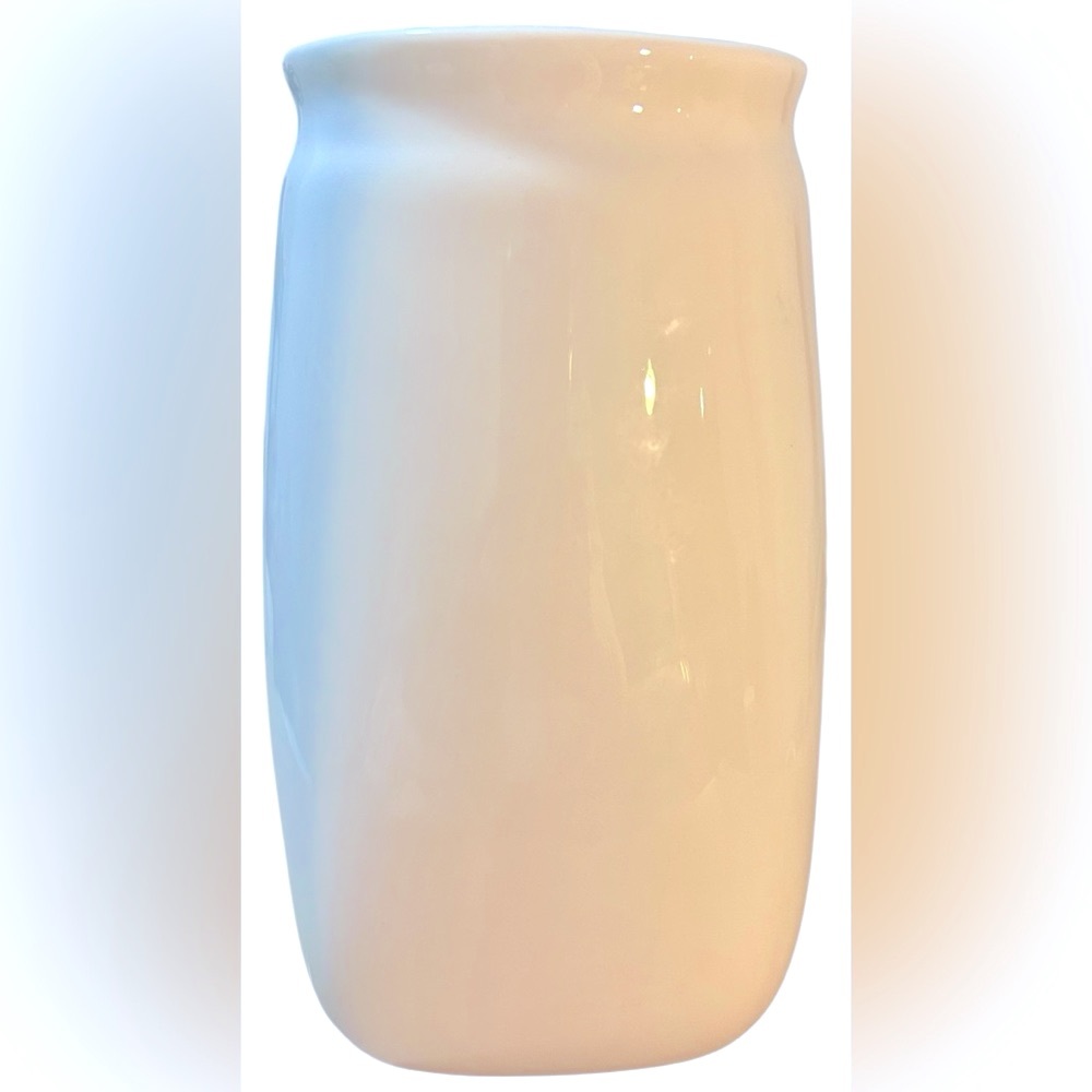 Pink Heart Paw Print Cream Colored Ceramic Vase✨NWOT✨ - Picture 4 of 7